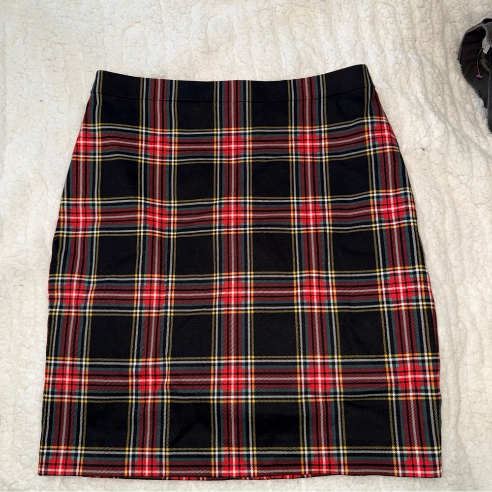 J. Crew Red and Black Tartan Plaid Pencil Skirt Lined Zip
